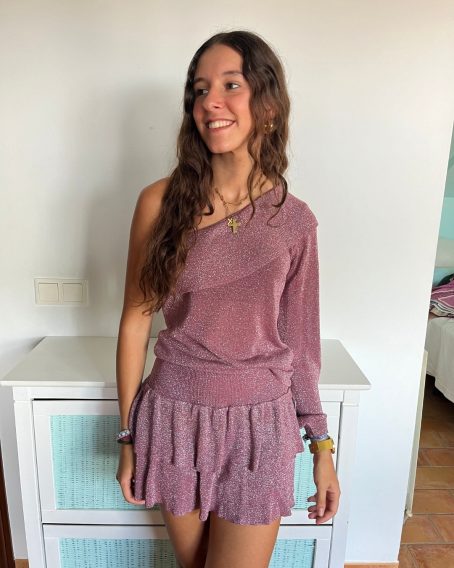 Conjunto de top y falda