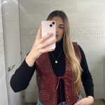 Chaleco piel tachuelas