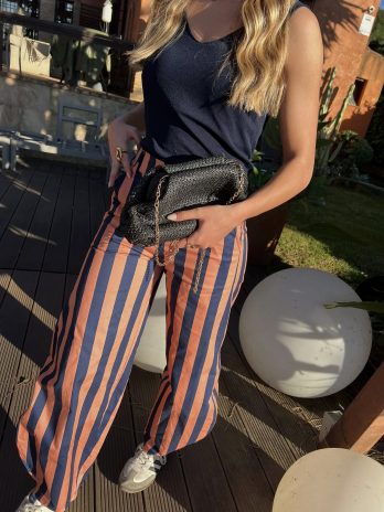 Pantalón rayas.